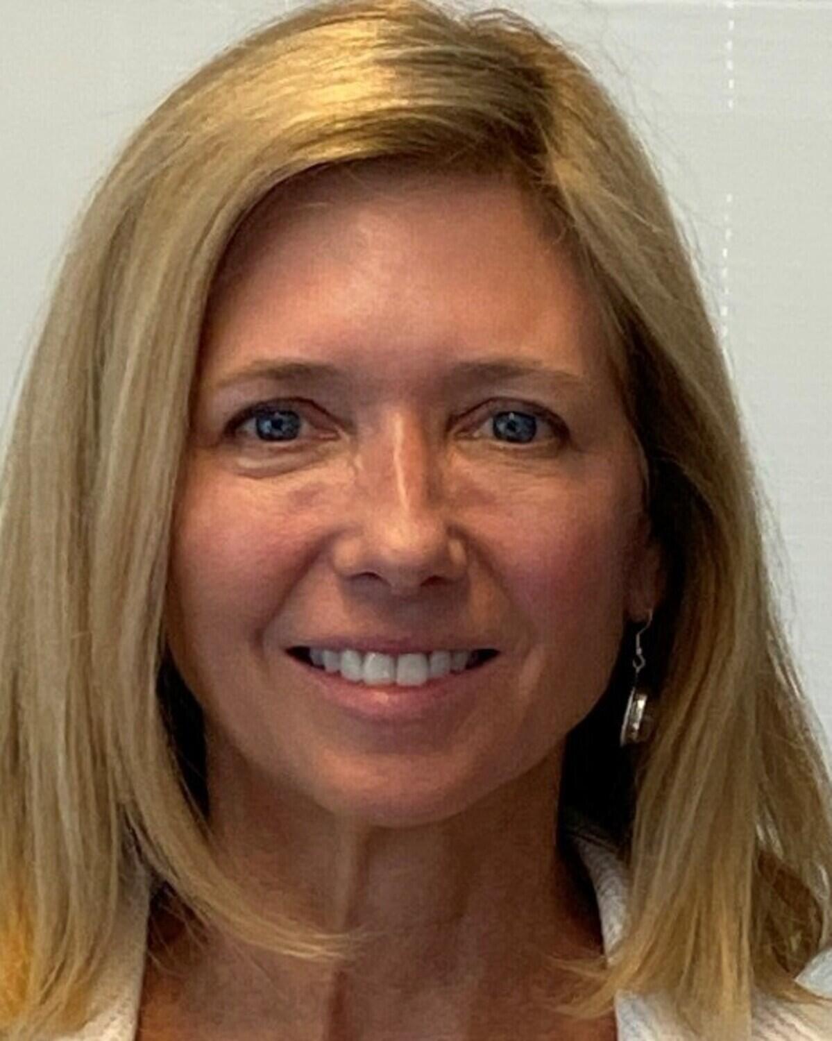 Headshot Image for Elizabeth Murphy